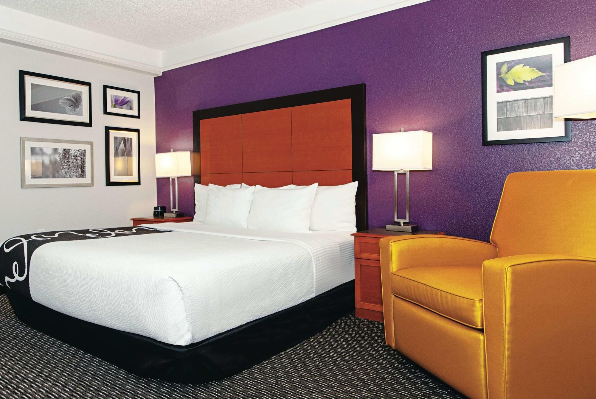 La Quinta Inn & Suites By Wyndham Ontario Airport Bagian luar foto