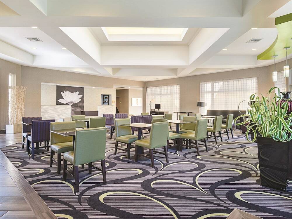 La Quinta Inn & Suites By Wyndham Ontario Airport Bagian luar foto